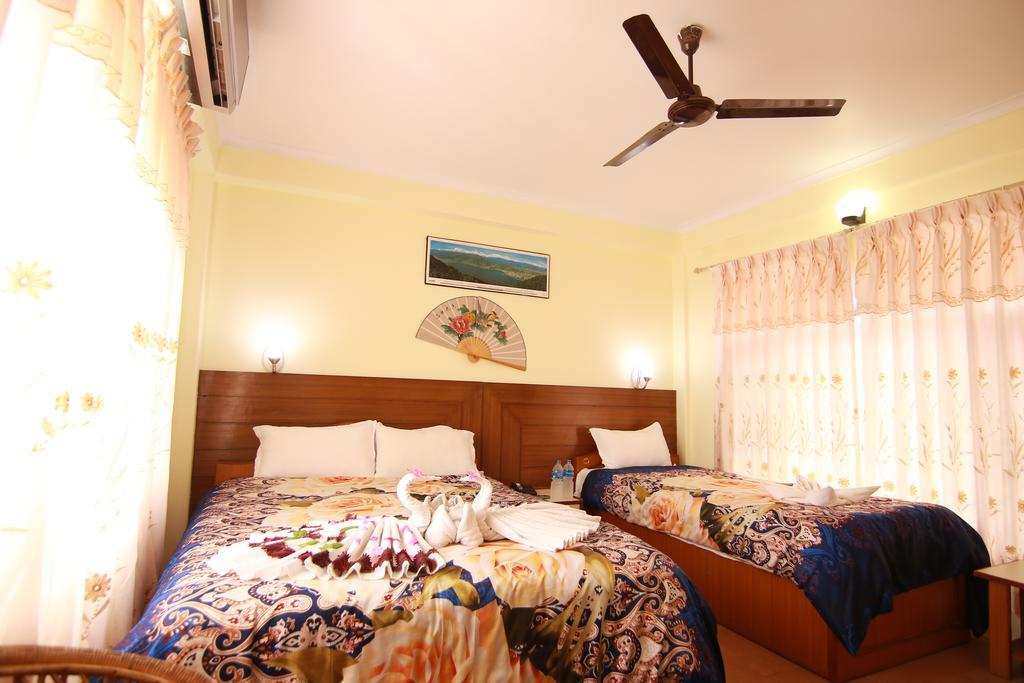 Hotel Himalayan Inn Pokhara Extérieur photo
